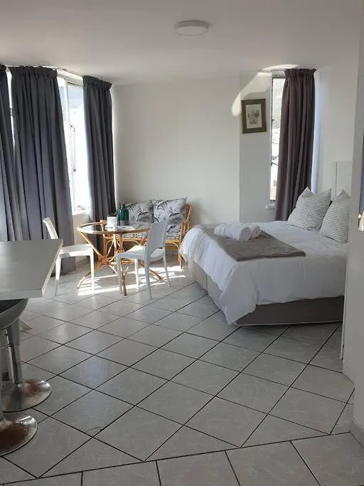 501 On Atlantic Towers Apartment Cape Town 0*,